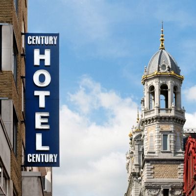 Century Centrum 2*