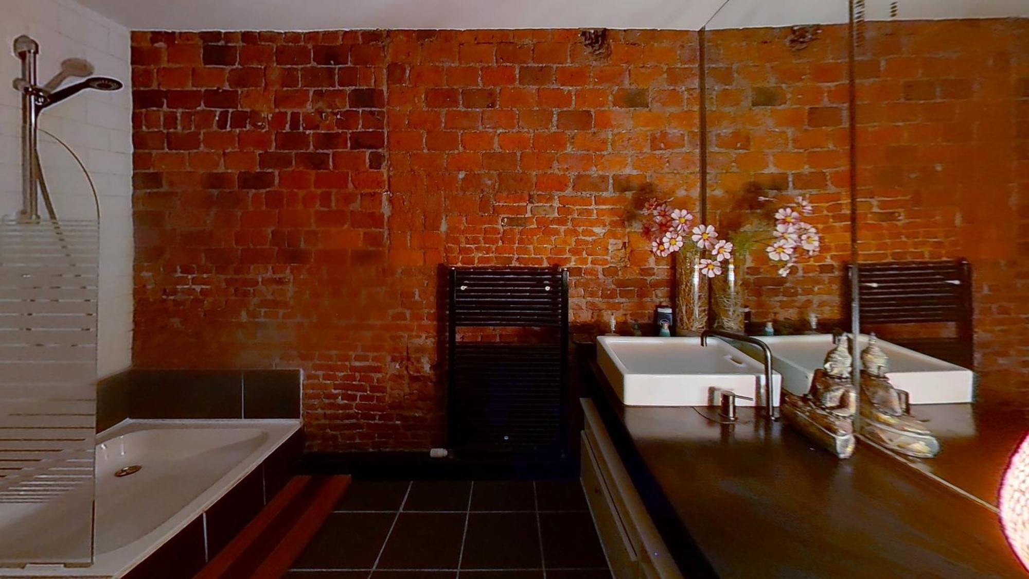 Appartement And Cosy Place With Jacuzzi And Sauna To Relax In The Centre Of *