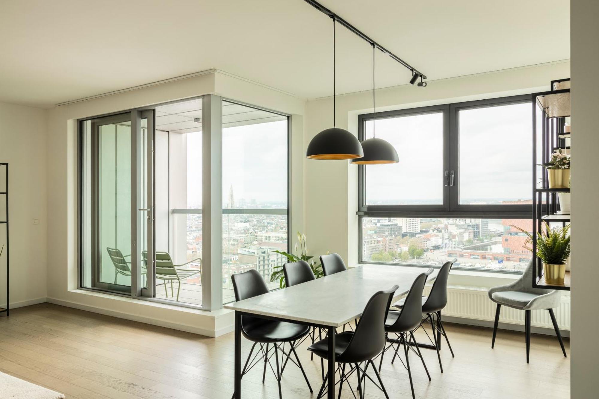 Appartement Uniek - Mooiste En Hoogste Uitzicht Op Antwerpen! - Incl Gratis Parking *