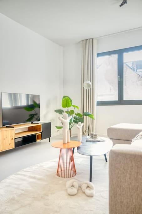 Wonderful 6p Duplex In Apartment *