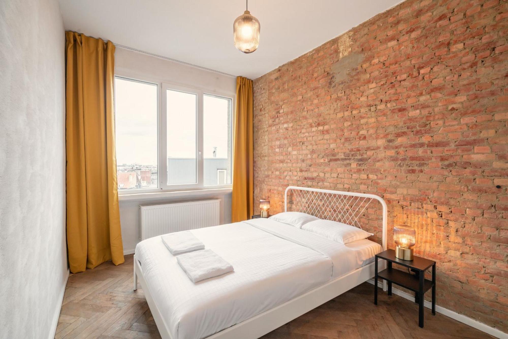 Two-bedroom In The Heart Of Apartment