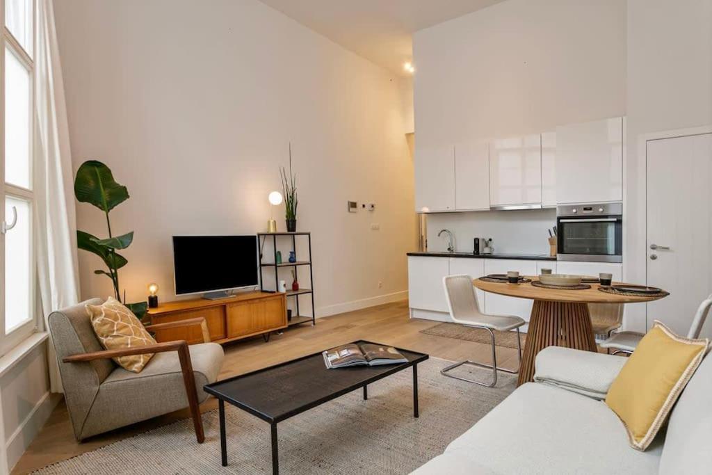 1-br Centre Haven With Patio * Antwerpen