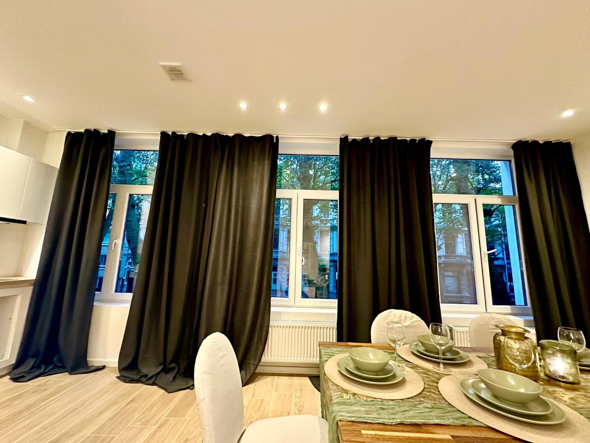 Luxury Park By Rikas Apartment Antwerp