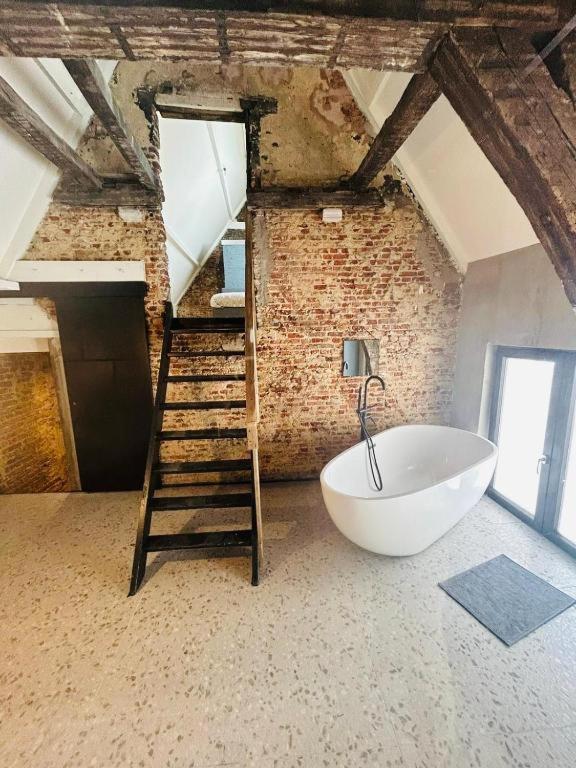 Living History - Mercurius Hotel Antwerp