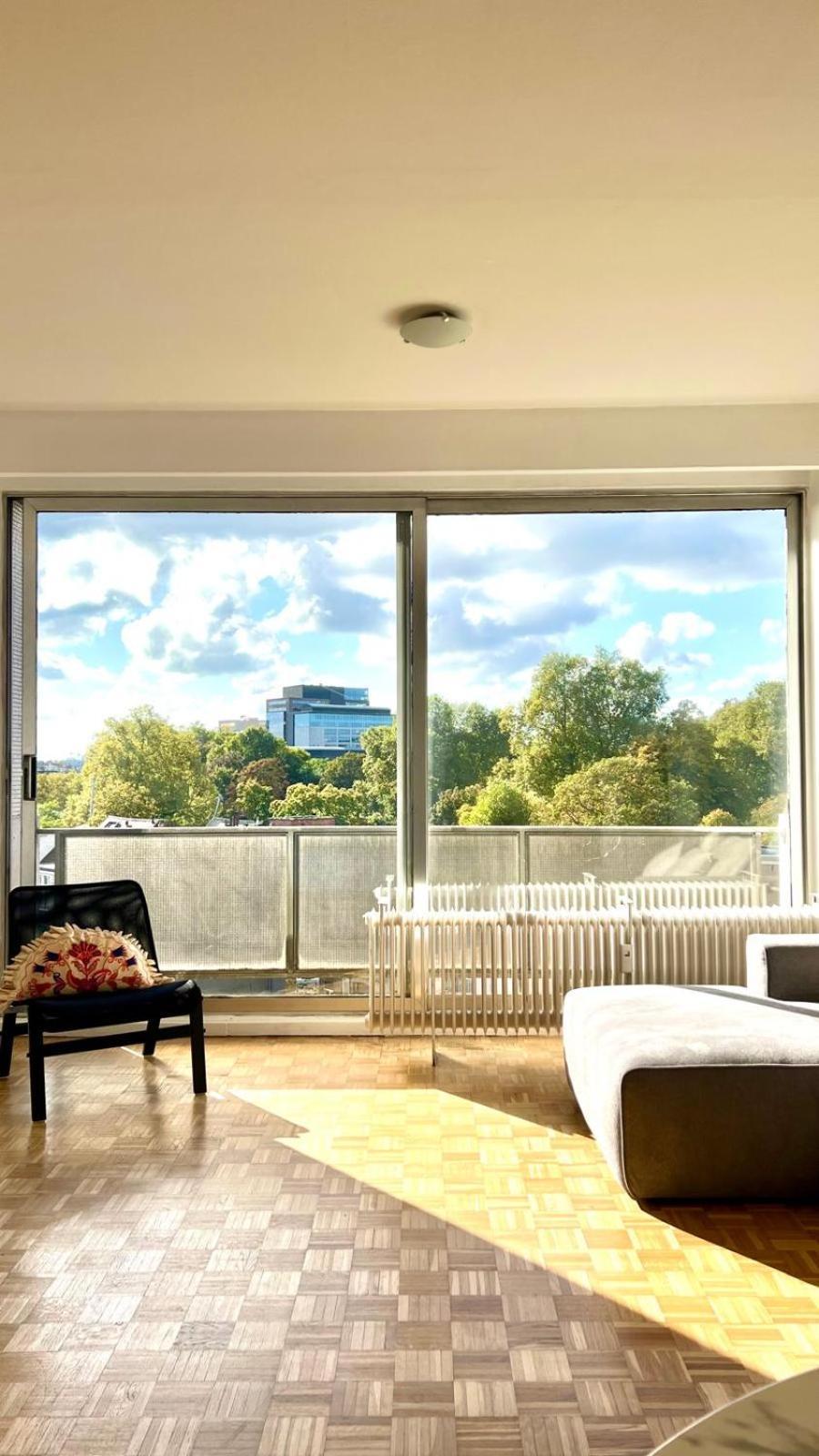 Charming Light-filled Near Station Apartment