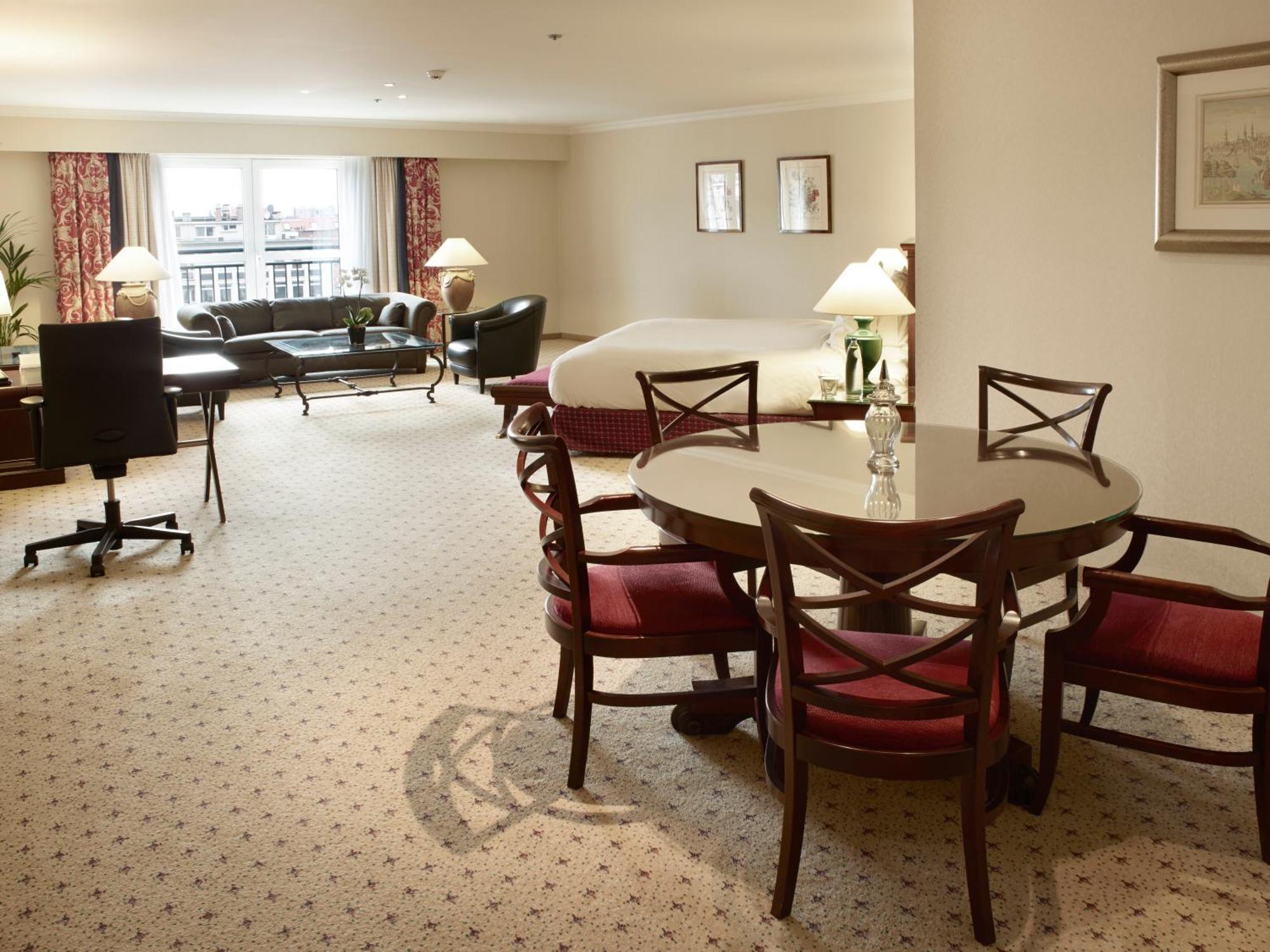 Hilton Old Town Hotel 4*