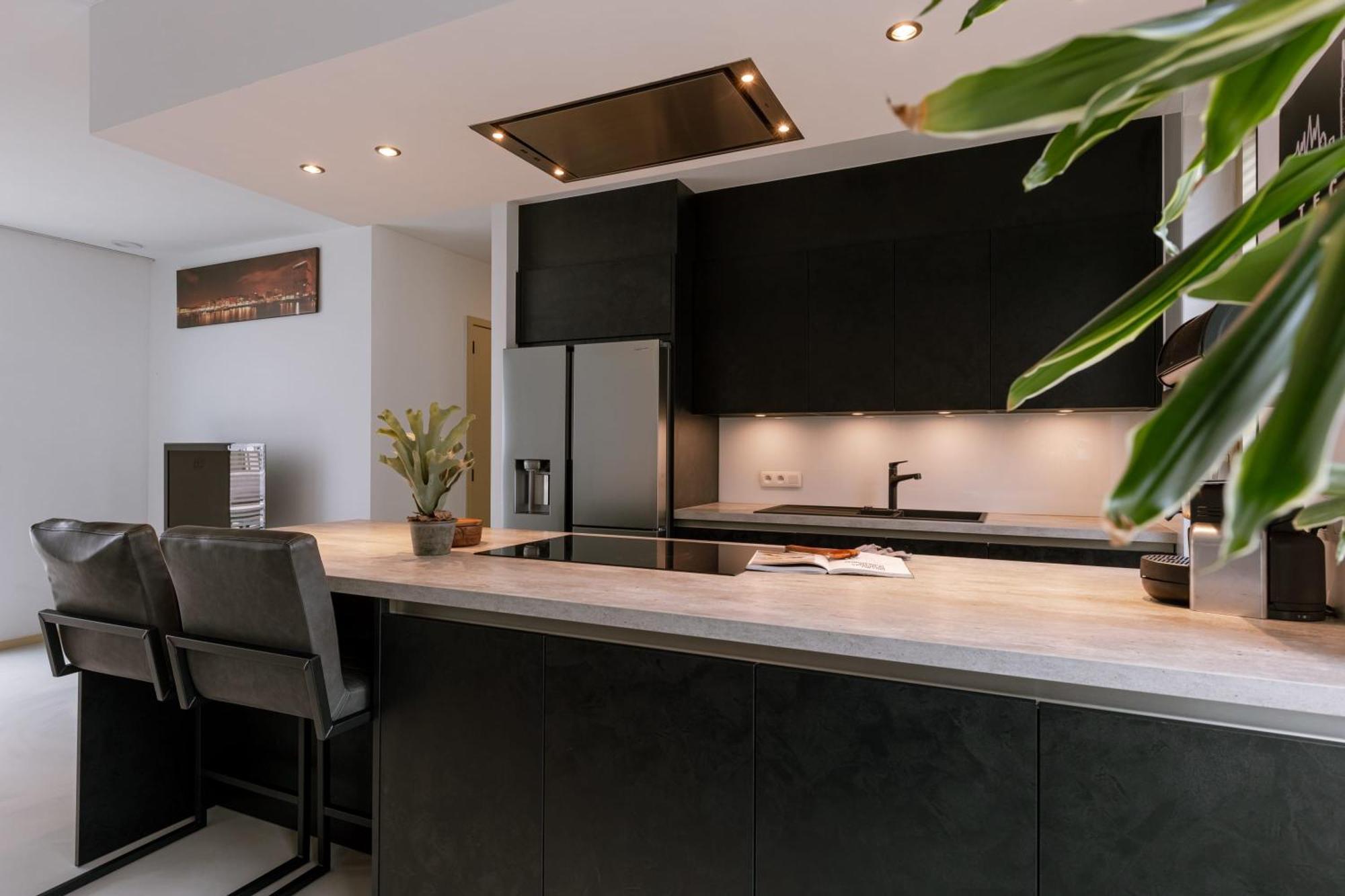 Modern With Large Terrace Apartment *