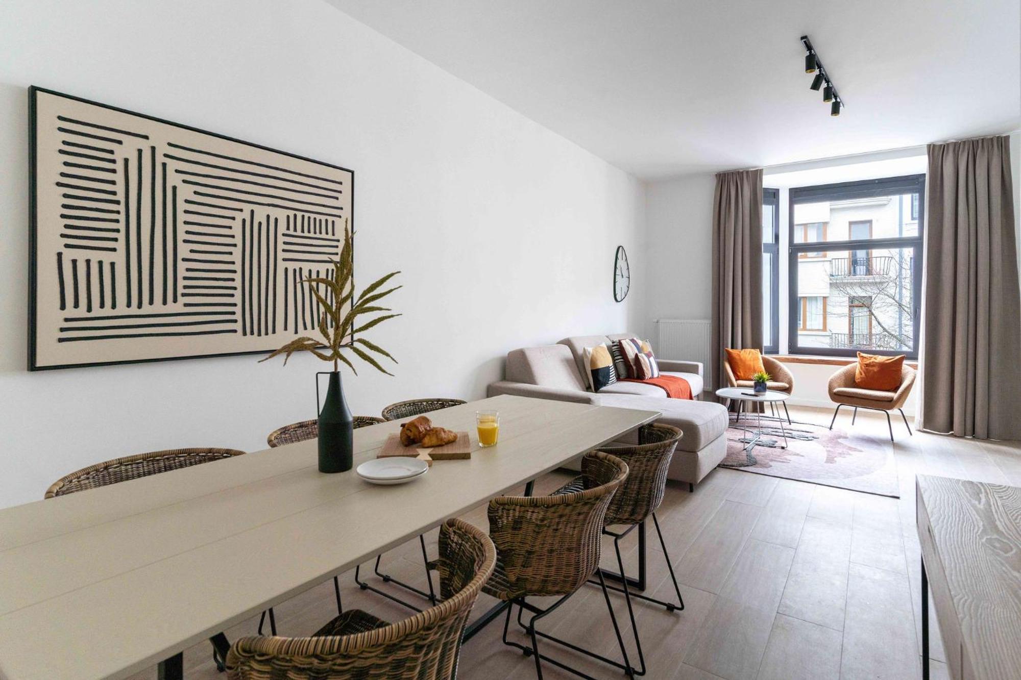 Inviting And Bright 7-person In Apartment *