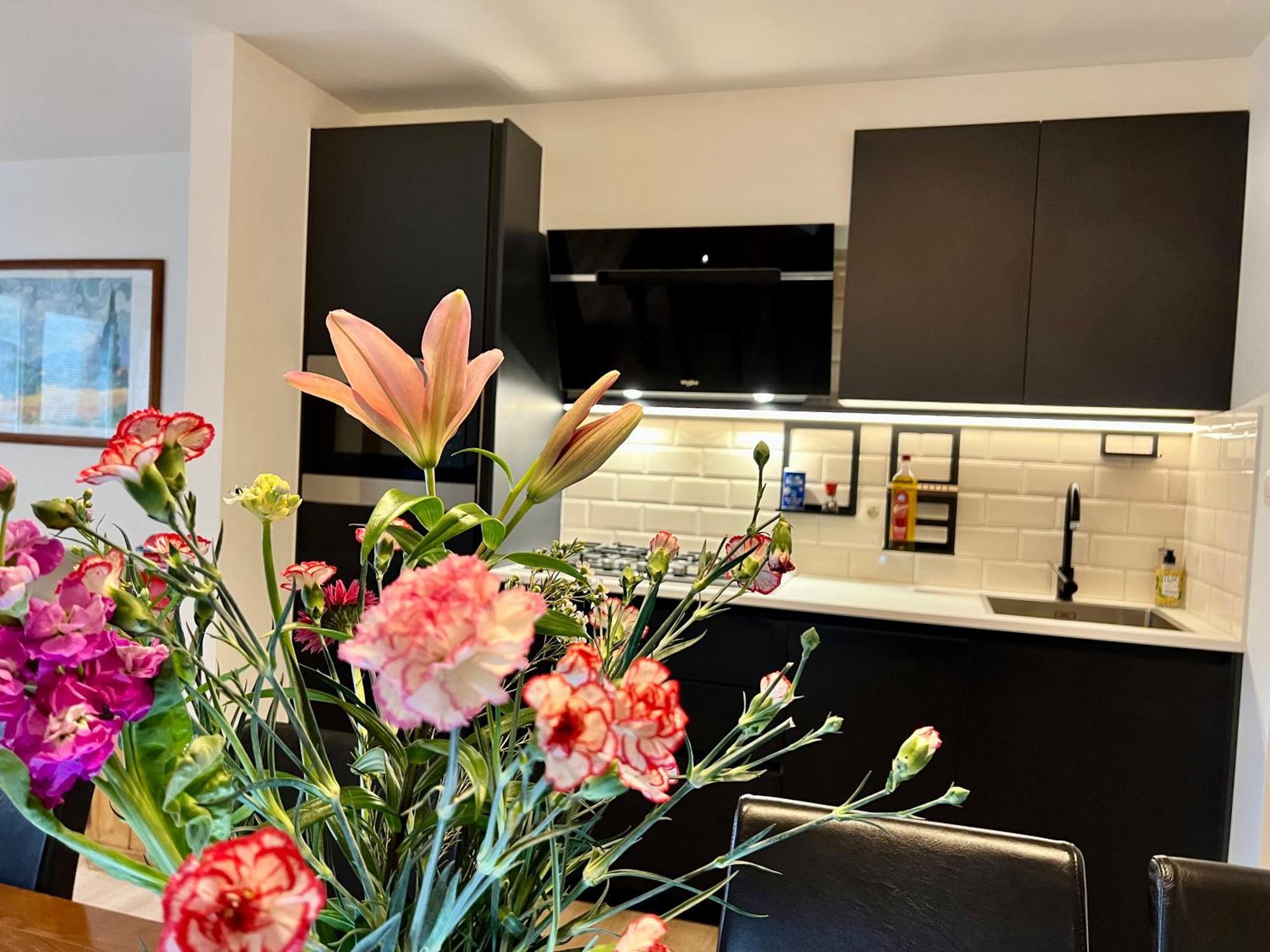 Appartement Elegant 3-bedroom *