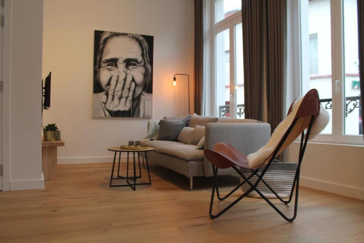 Charming With Cathedral View In On The 2th Floor