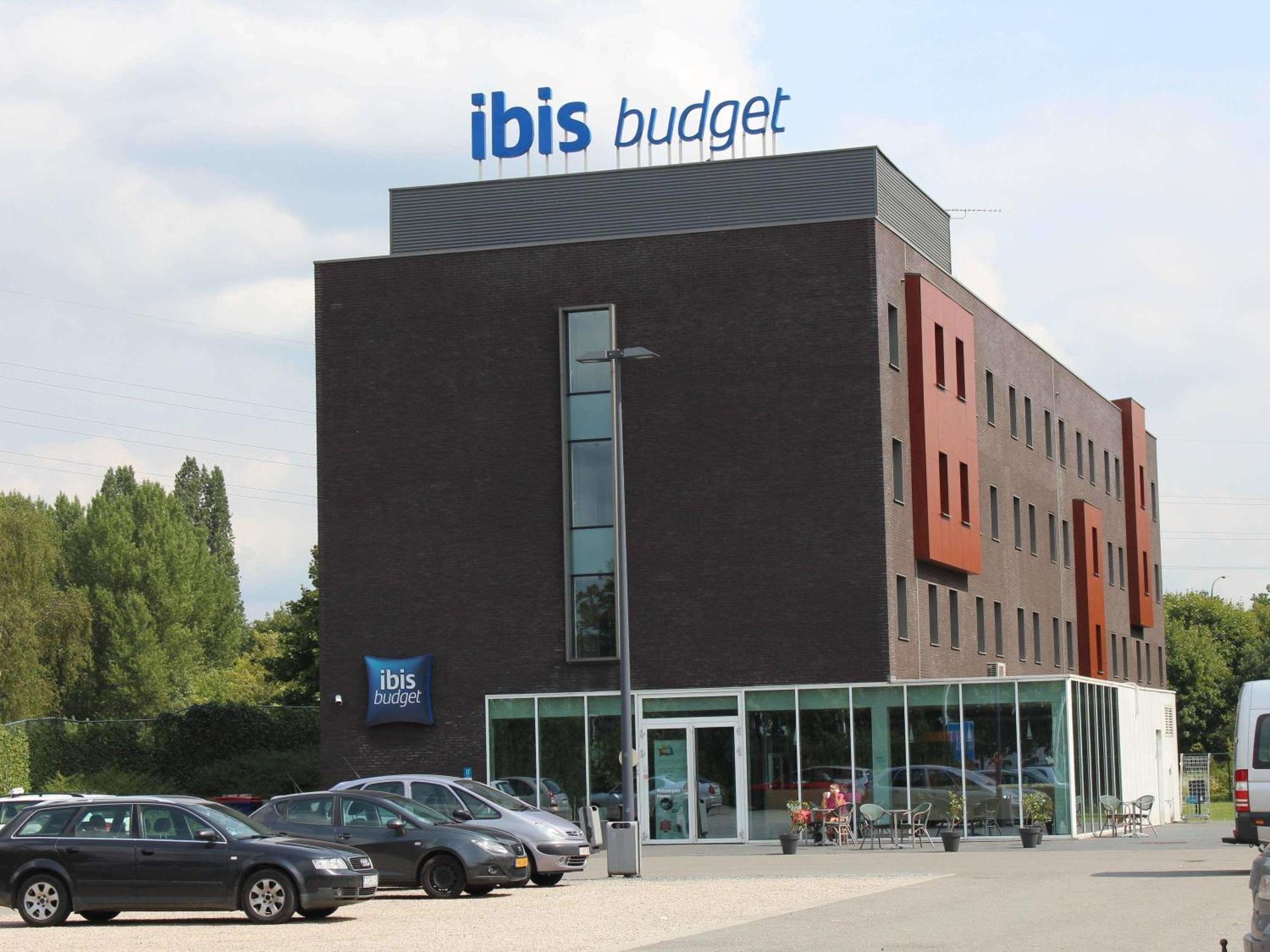 Ibis Budget Port Hotel *
