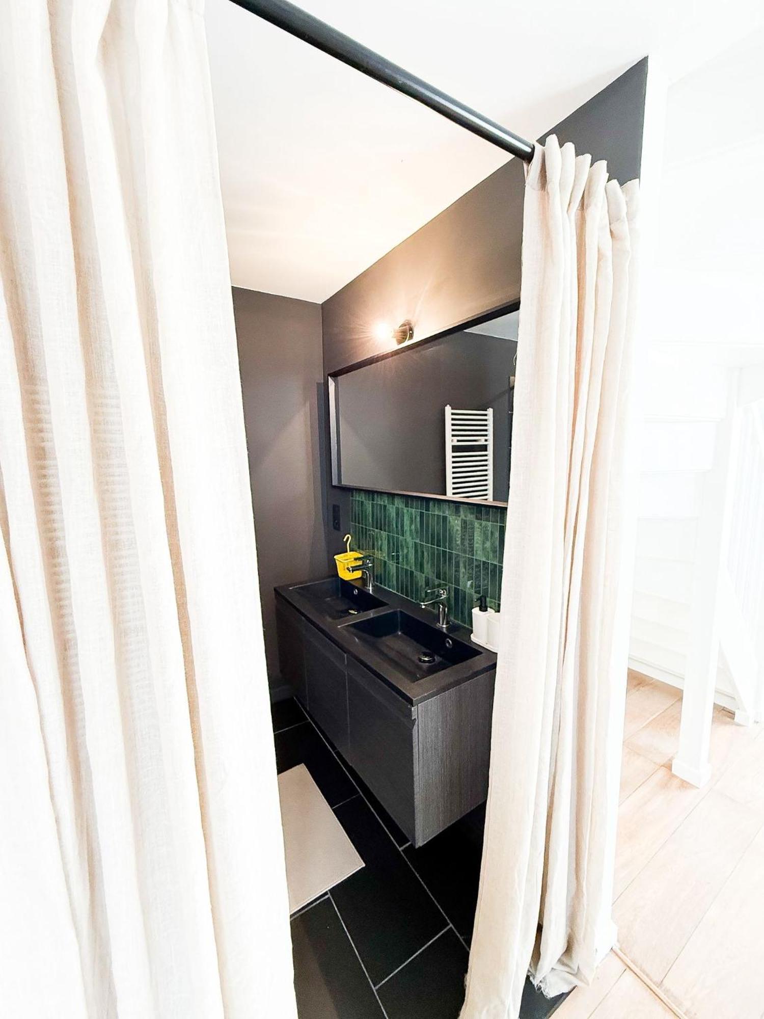 Stylish On The Waterfront Near Historic Center *