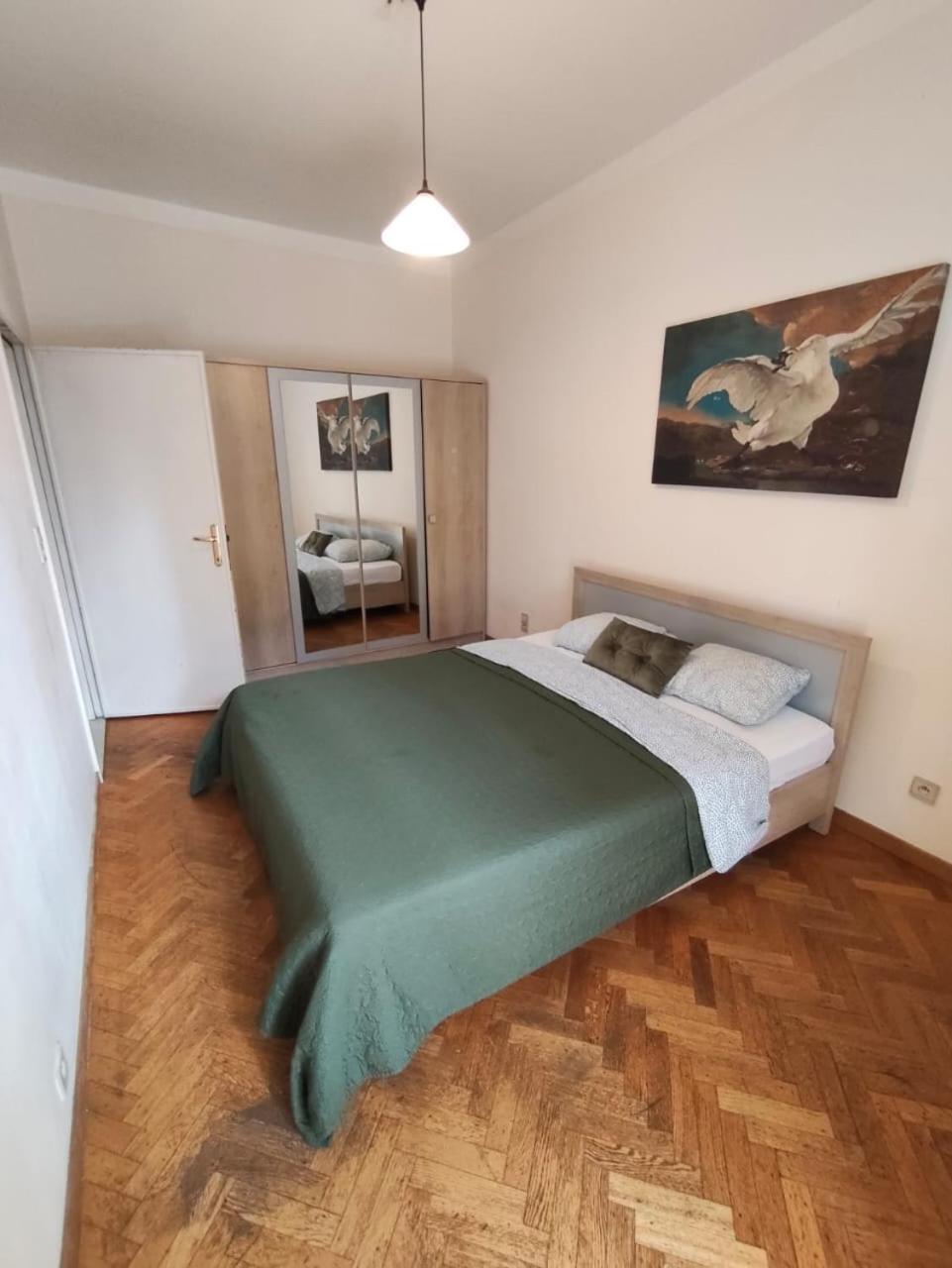 Belga 3 Bedrooms. Apartment Antwerp