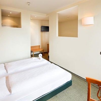 Century Centrum Hotel