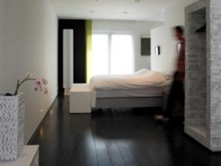 Hotel Homefeek 3*
