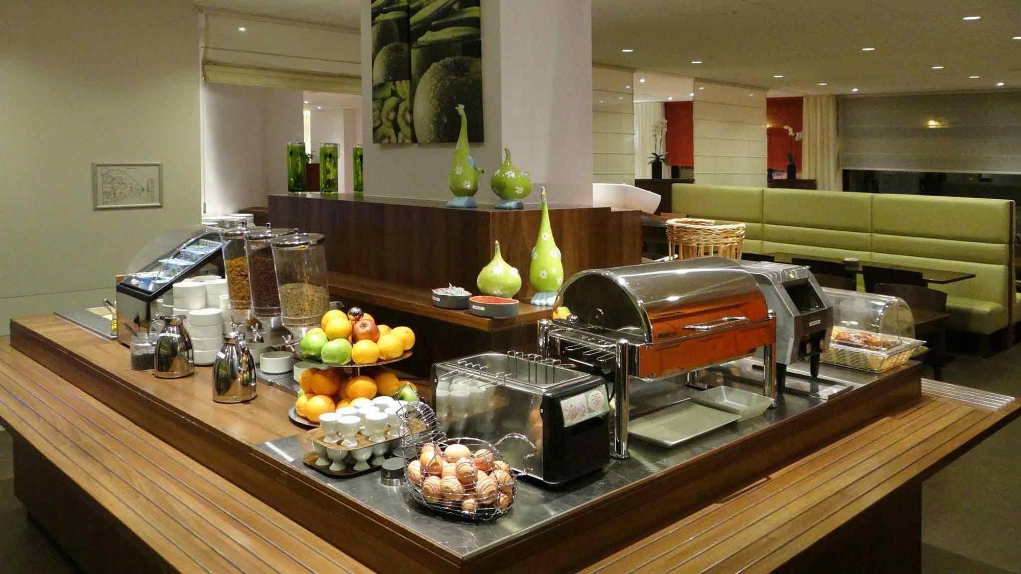 Ibis Centrum 3*