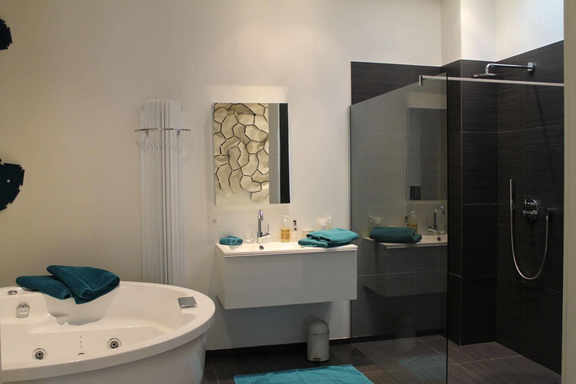 Hotel Homefeek 3*