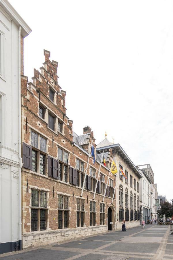 Shway - The India Yellow * Antwerpen