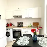 Bonjour Apartments Сentre 3