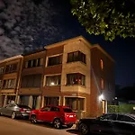 Charmante Appartement In Wilrijk