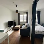 Trendy Studio At Top Location