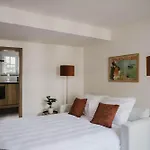 Apartment In The House Of The Harbor Captain