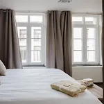 Apartment In The House Of The Harbor Captain