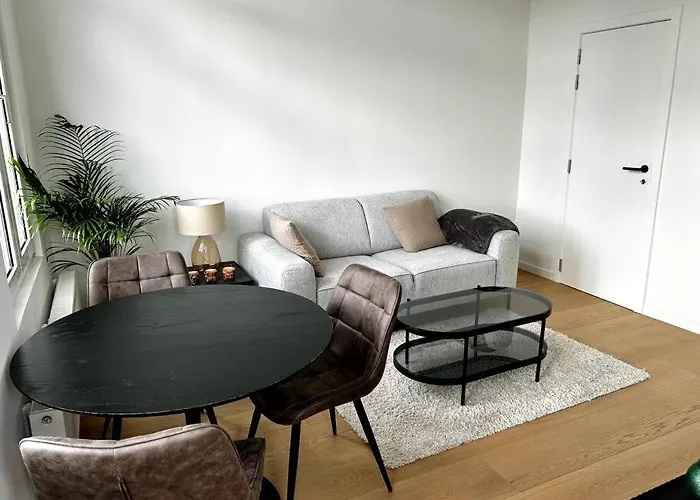 Apartment Near Central Station