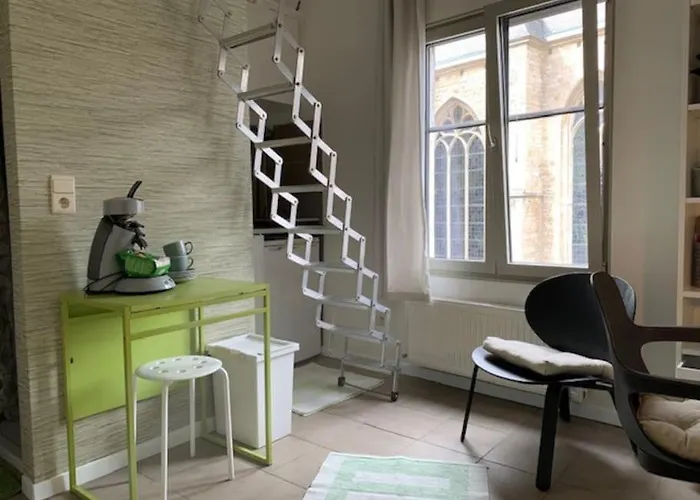 Bright & Cozy Duplex Studio Antwerp City - Free Parking In August