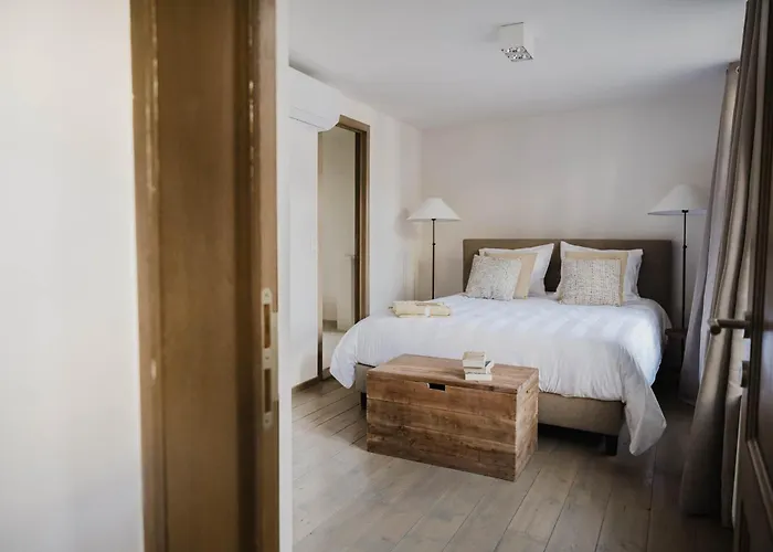 Apartment In The House Of The Harbor Captain