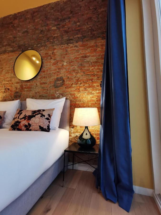 Shway - The Red Monkey Appartement