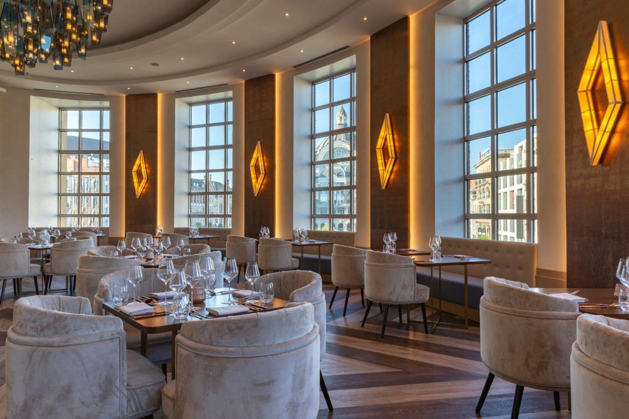 Radisson Blu Hotel, Centre Hotel 4*
