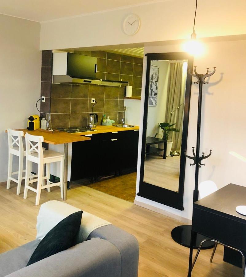 Station Apartment