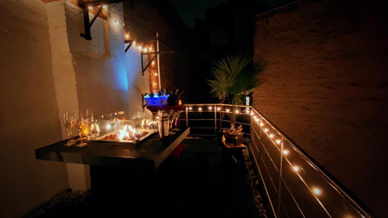 Appartement Loco Paradiso - Two Kingsize Beds, Outdoor Terrace, Dj Booth, Bar, Cinema, Bathtub, Kitchen, Airco *