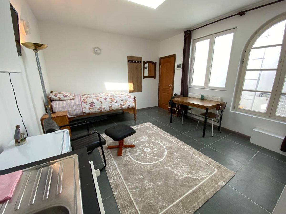 Sweet Home Antwerpen Hostel