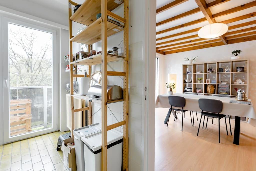 Digital Nomad Station: Work-ready Near Transit