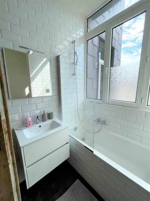 The Oasis Apartment, 2 Bedrooms South * Antwerp