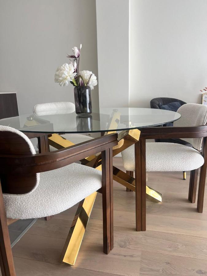 Luxury In Berchem-antwer Apartment *