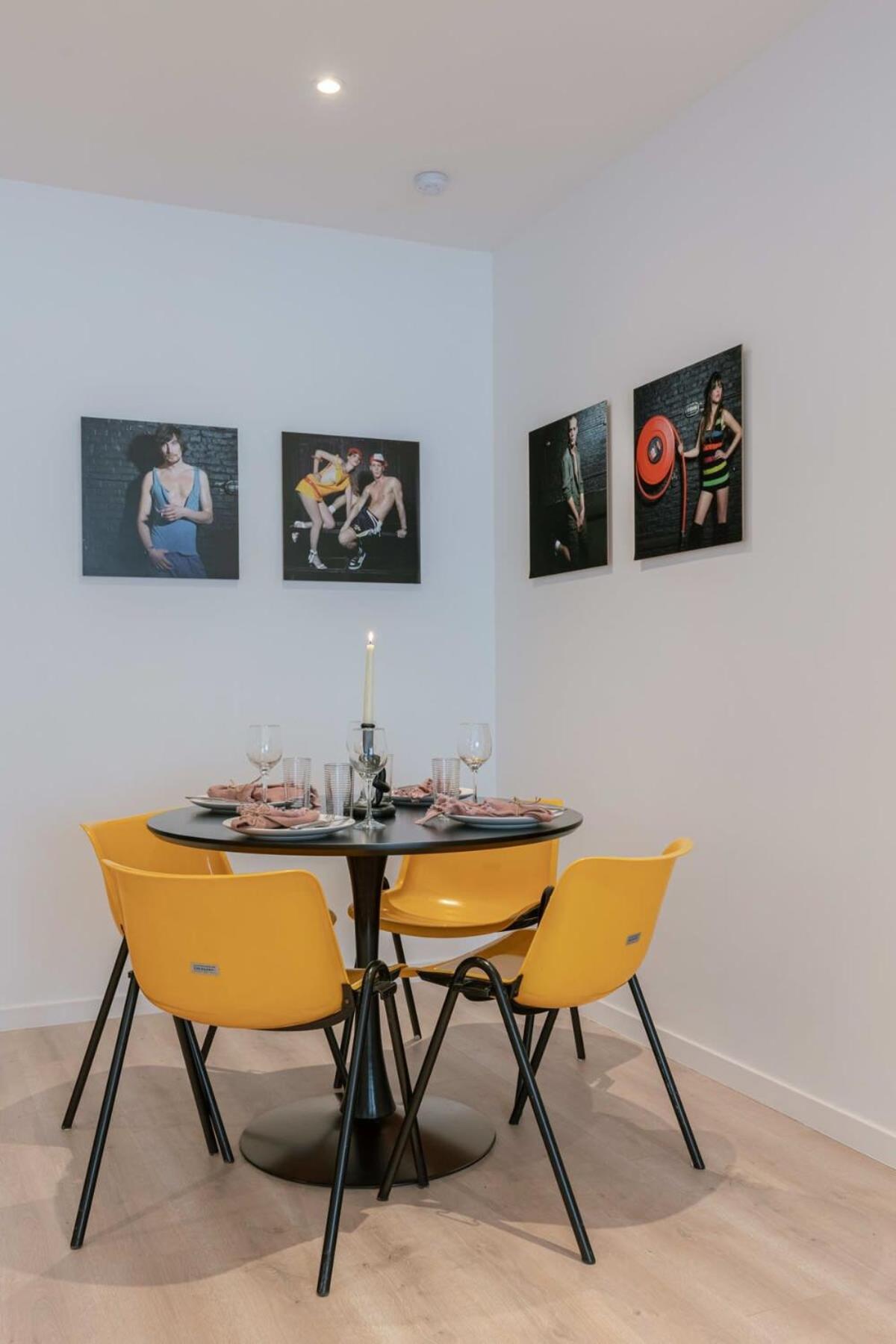 Apartment Colorful Pop In The Heart Of *