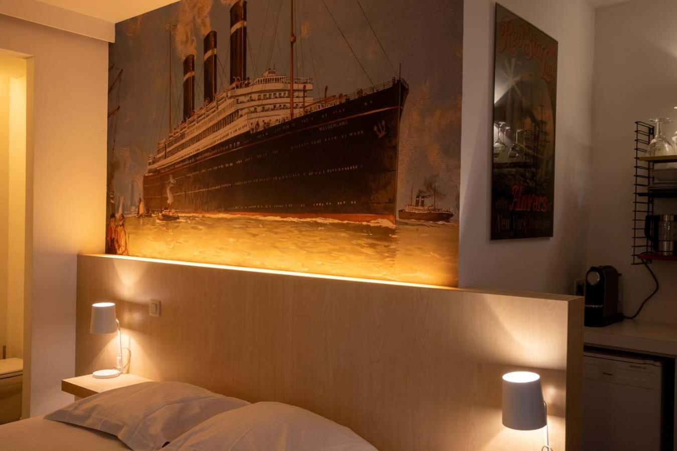 Bed & Breakfast For Two 3*