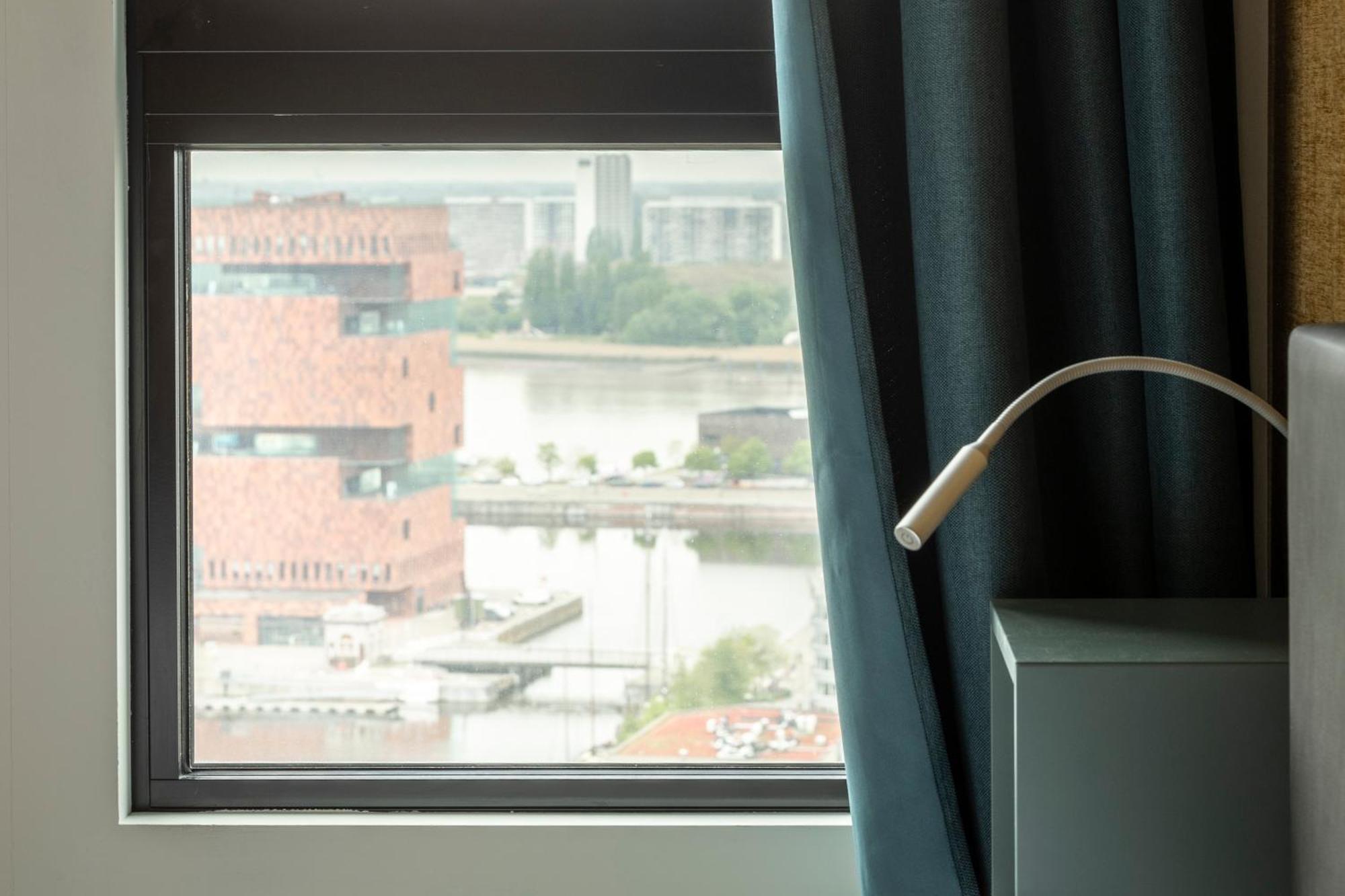 Apartment Uniek - Mooiste En Hoogste Uitzicht Op Antwerpen! - Incl Gratis Parking *