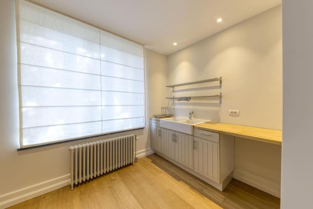 Luxurious 3 Bedrooms Center
