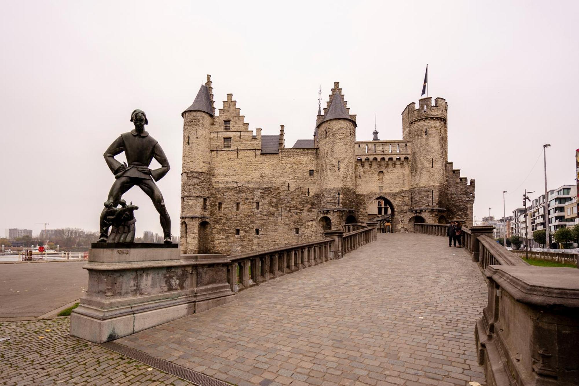 Shway - The First Mate's Watch * Antwerpen
