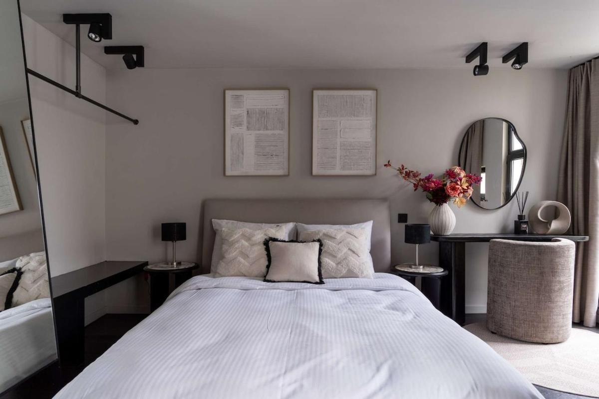 Apartment Stylish With Private Patio, Perfect For 4