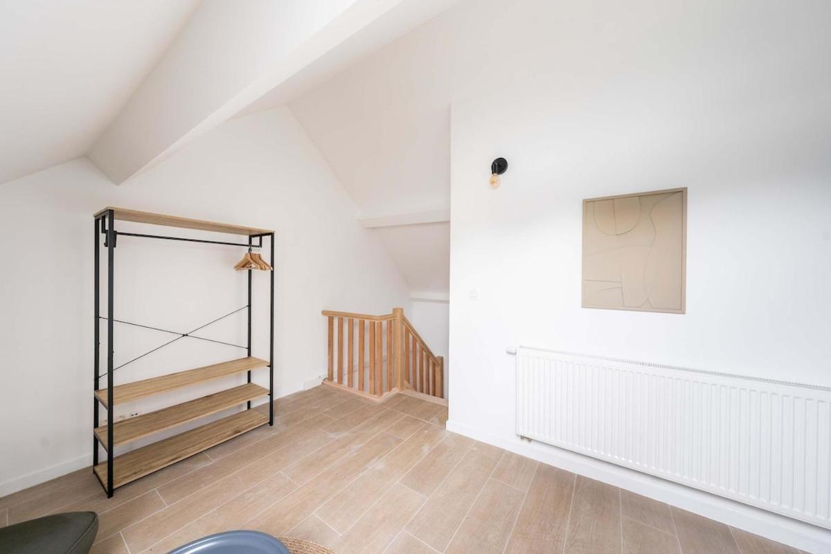 Stylish Duplex For 8 In