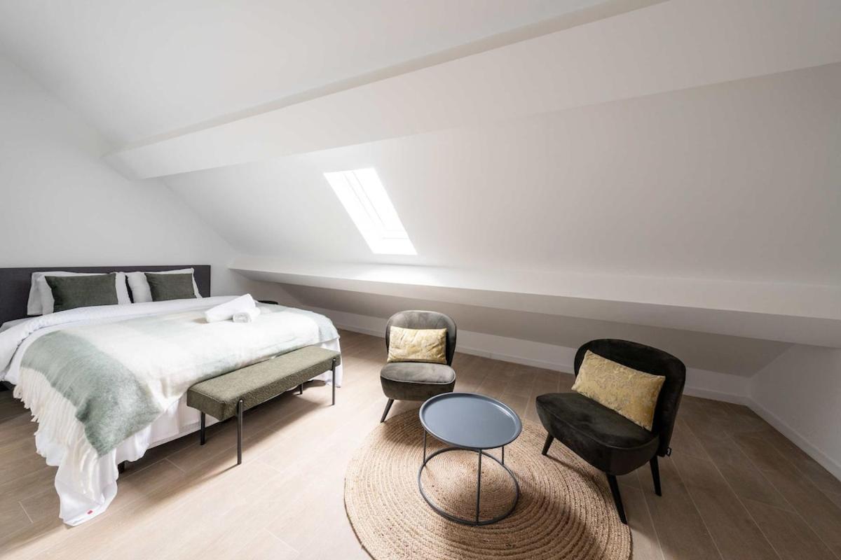Apartment Stylish Duplex For 8 In