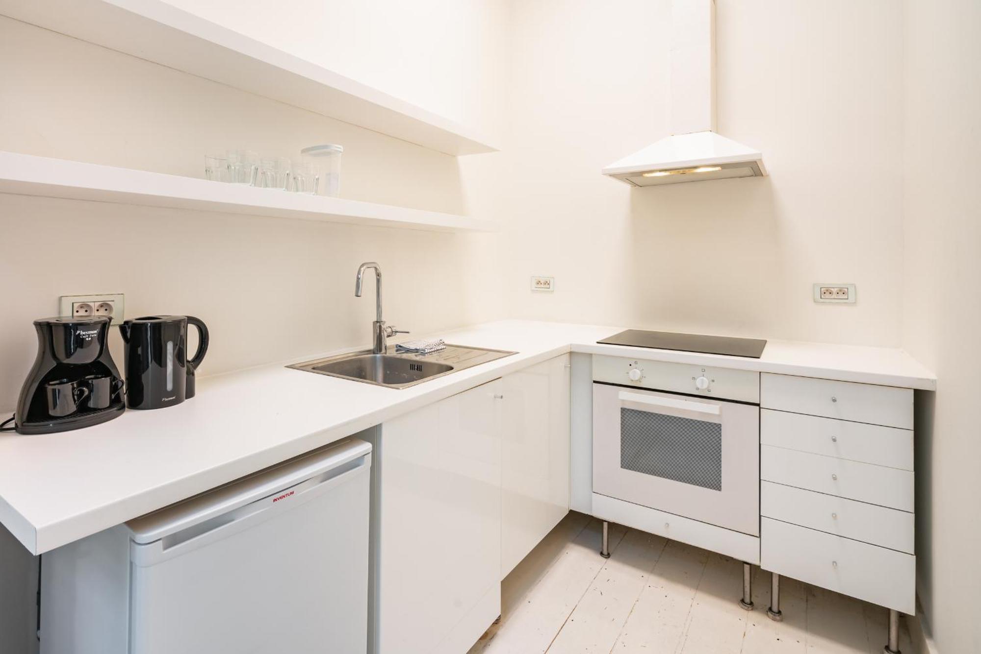 Charming Nationale Street Apartment *