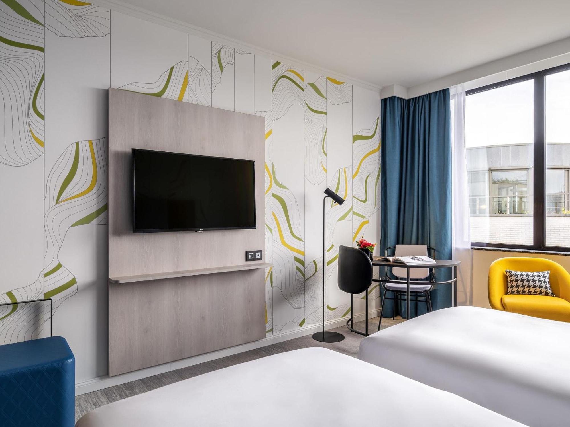 Mercure Centre Hotel 4*