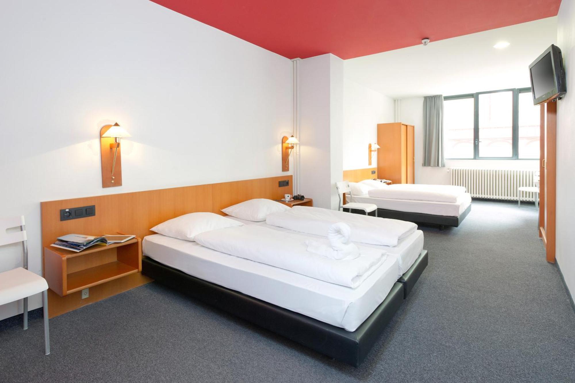 Hotel Century Centrum 2*