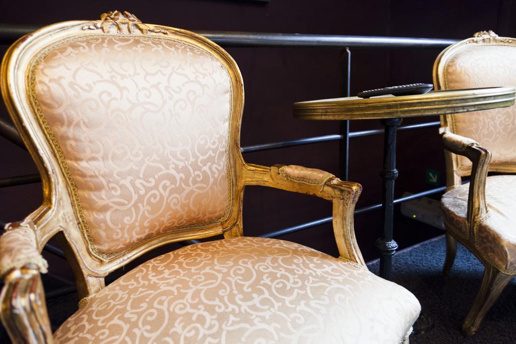 Diamonds And Pearls Hotel Antwerp